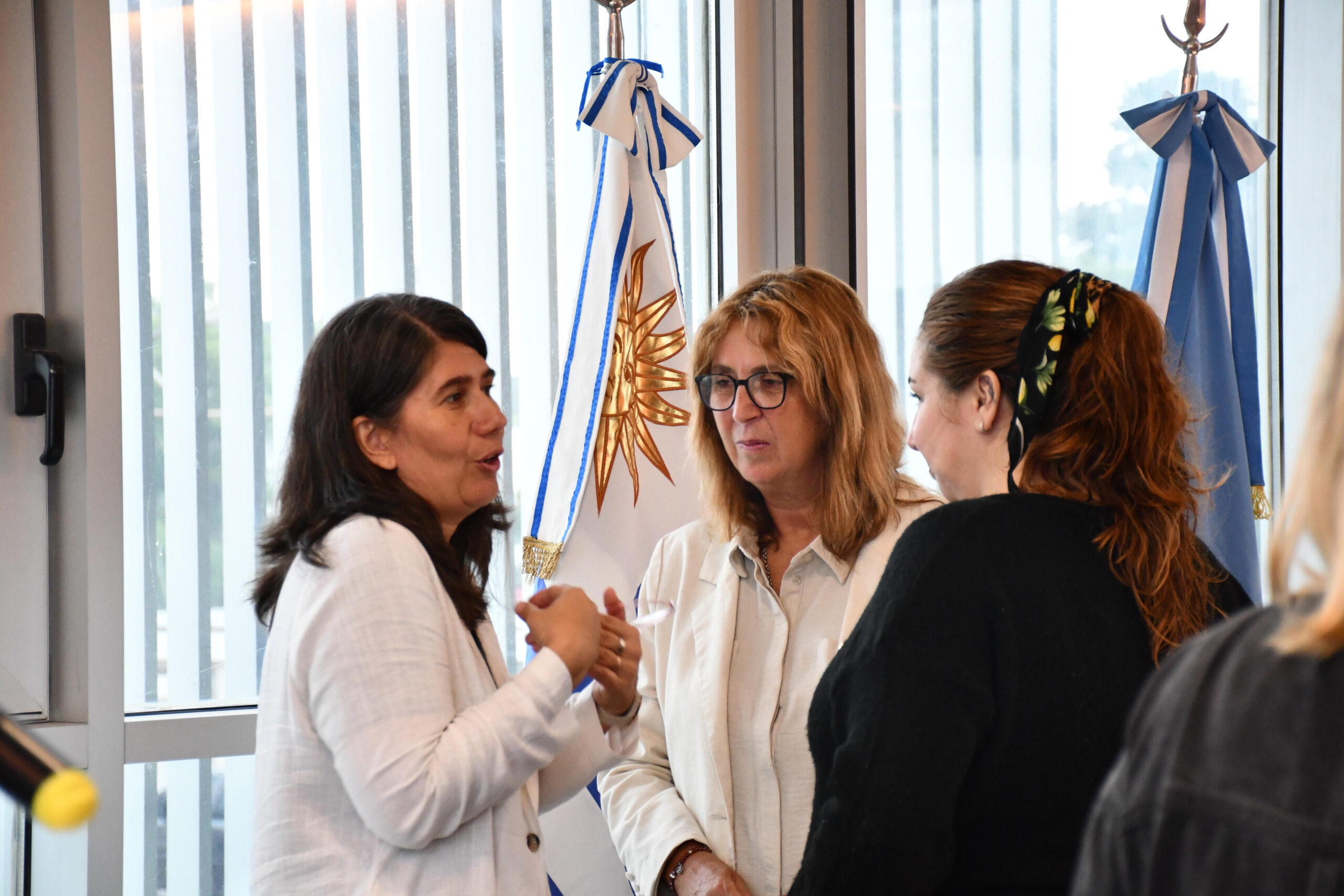 La Comisión Administradora del Río Uruguay (CARU) fue sede de la conferencia de lanzamiento de las III Jornadas Binacionales de Docentes de Educación Superior del Río Uruguay (Argentina–Uruguay) y de las III Jornadas Trinacionales de Educación Superior (Argentina–Uruguay–Brasil).